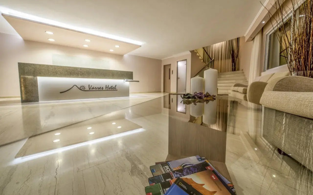 Varres Hotel