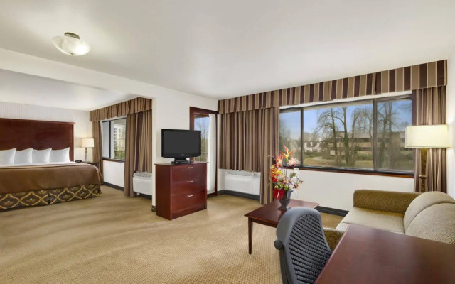 Ramada by Wyndham Tukwila Southcenter