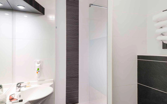 ibis Styles Rouen Val De Reuil