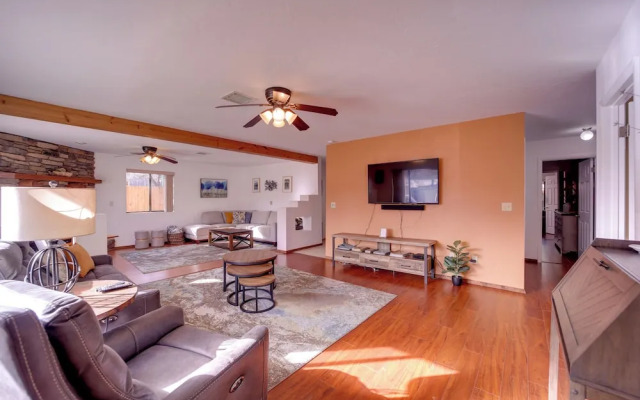 2 Mi to Whiskey Row: Tranquil Getaway w/ Deck!