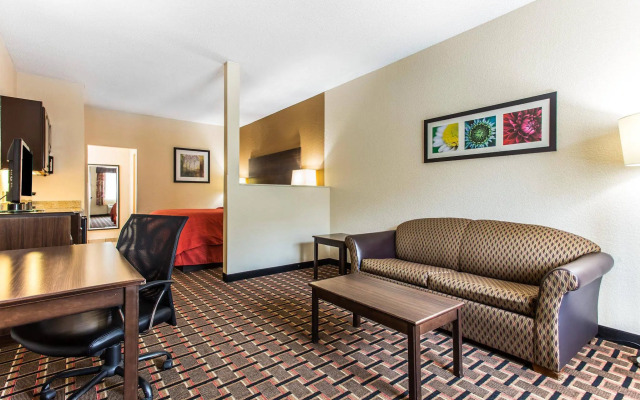 Quality Suites Hickory South