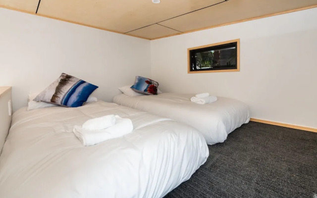 Toodle's Cozy Loft Hideaway