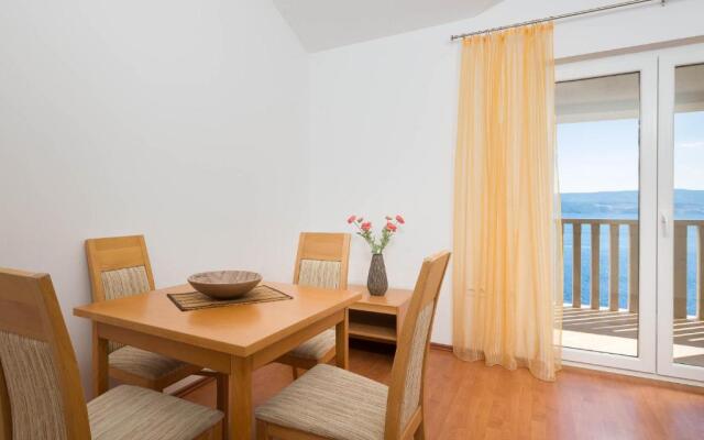 Beachfront Apartments Lara