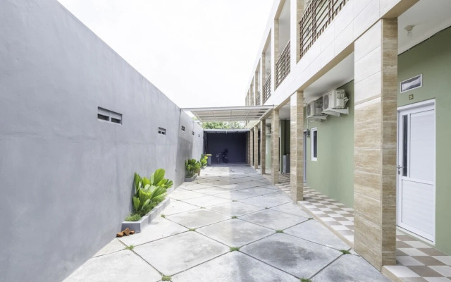 Oyo 1706 Griya Jasmine Syariah