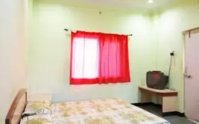 Hotel Anand Lodge