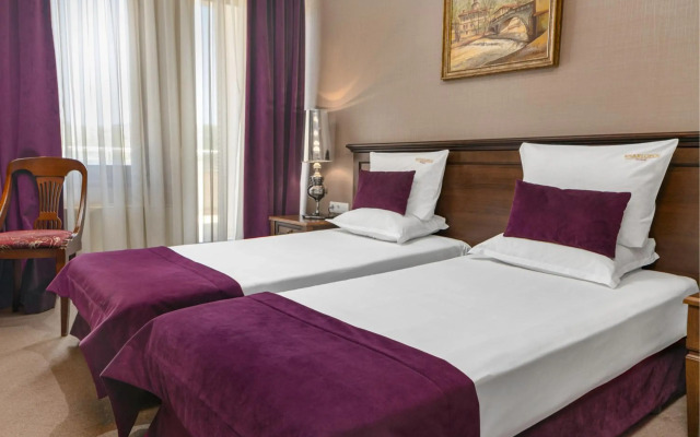 Yantra Grand Hotel -Sharlopov Hotels