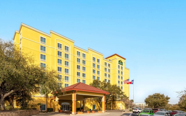 La Quinta Inn & Suites San Antonio Medical Center