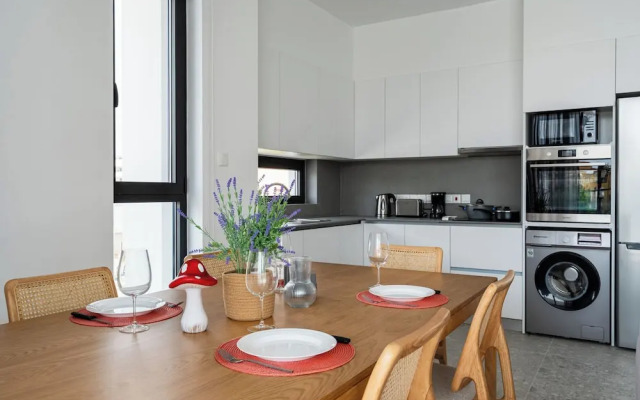 Solara - Stylish Balcony Apartments in Larnaca