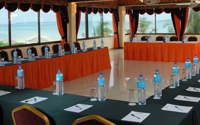 The Beach Comber Hotel & Resort
