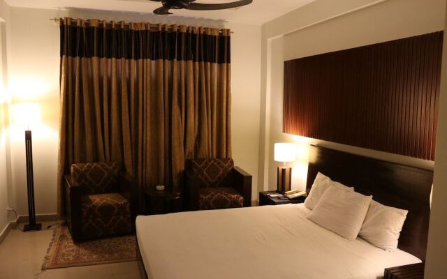 Express Hotel Lahore