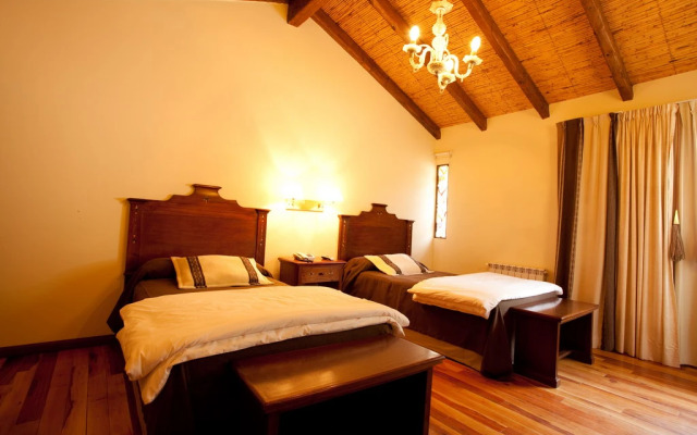 Marques de Tojo Hotel