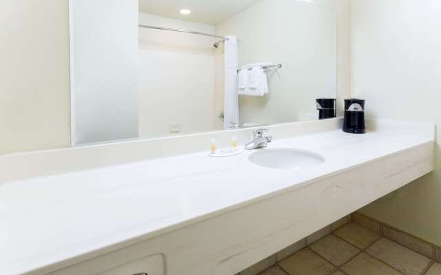 Days Inn by Wyndham Colorado Springs Airport