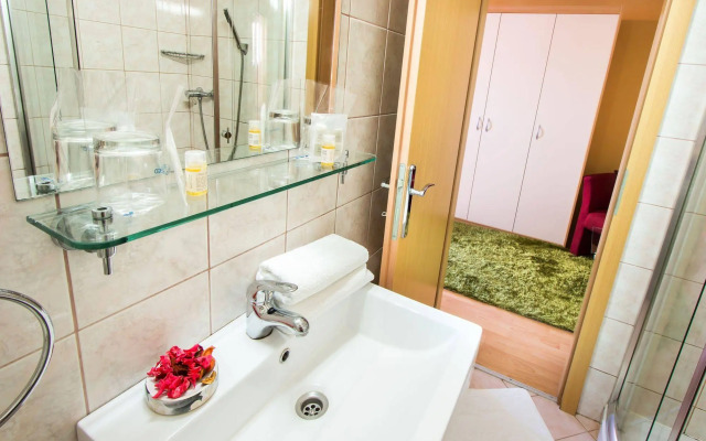 Rooms & Apartments Kepic
