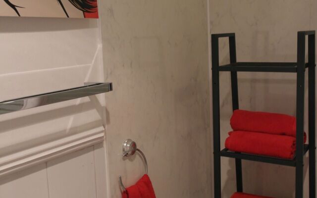 Robert The Bruce Apartment