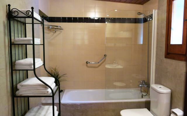 Apartamentos Rurales Les Barnedes