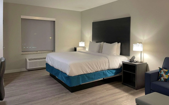 MainStay Suites Cincinnati University - Uptown