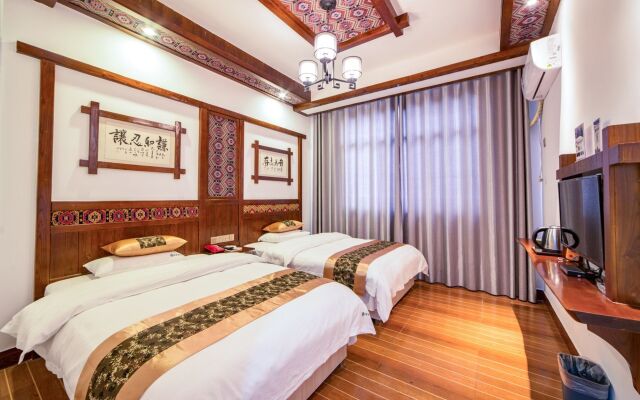 Military Theme Inn