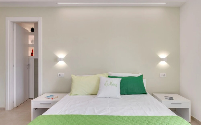 LeMoon Holiday Home Terrace & NETFLIX
