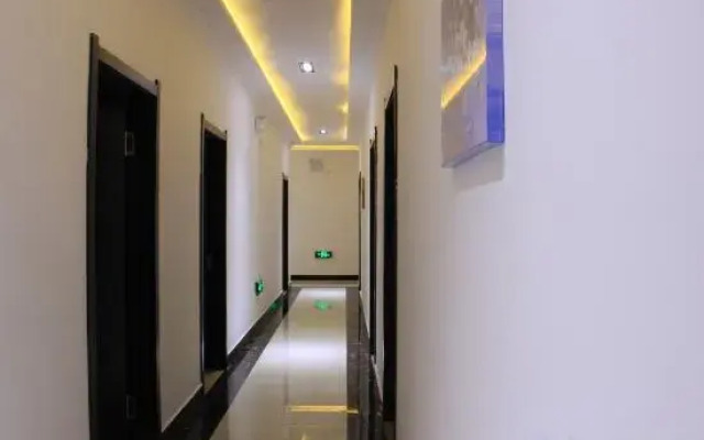 Lianyue Xiandao Holiday Hotel