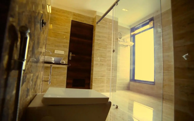 Love Kush Hotel