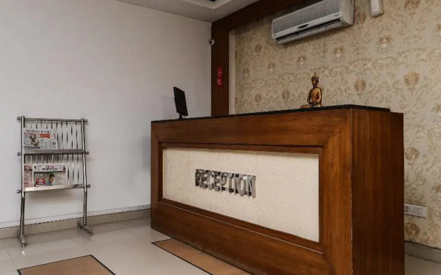 OYO 7655 Om Paradise Hotel