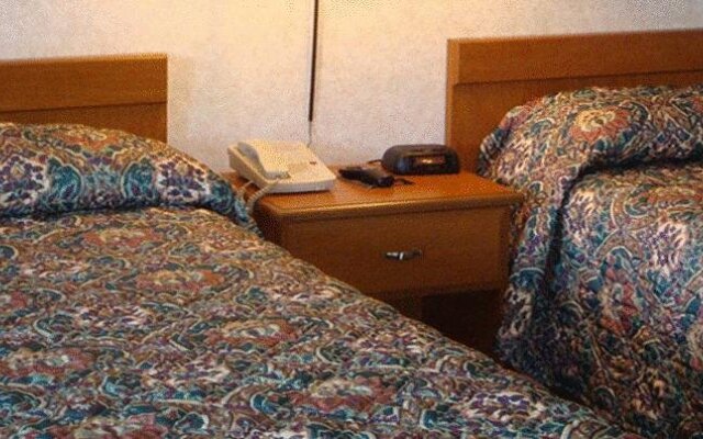 Budget Lodge Newton Falls