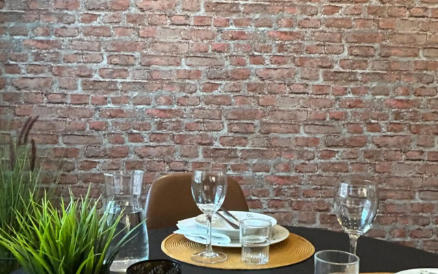 City Home Alvari, free parking