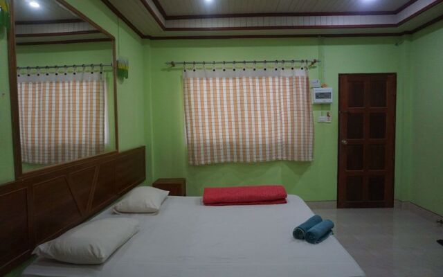 Thumneab Guesthouse