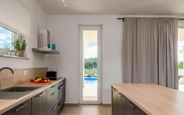 Sandi Comfortable Holiday Residence