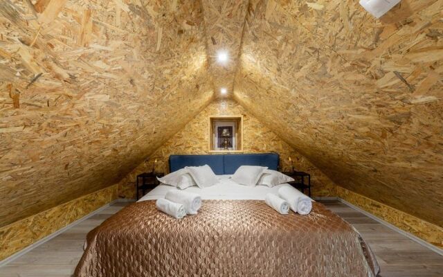 Stone House Prapatna