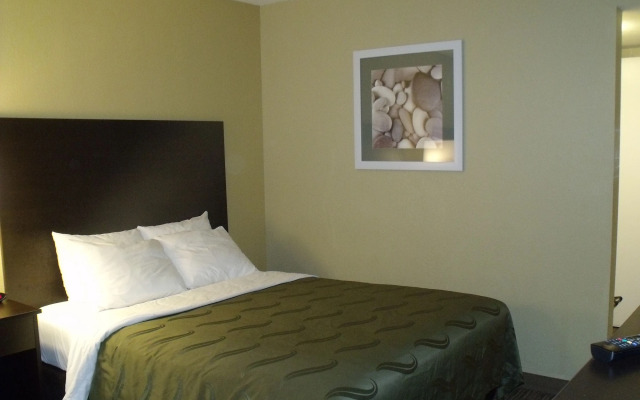 Clarion Pointe Winslow I-40