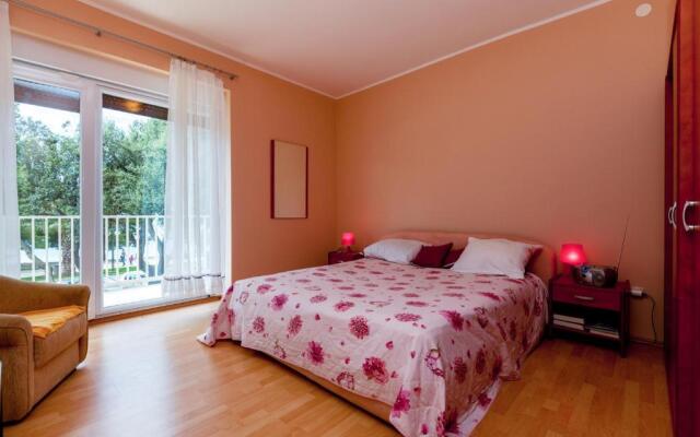 Beachfront Apartment Crikvenica