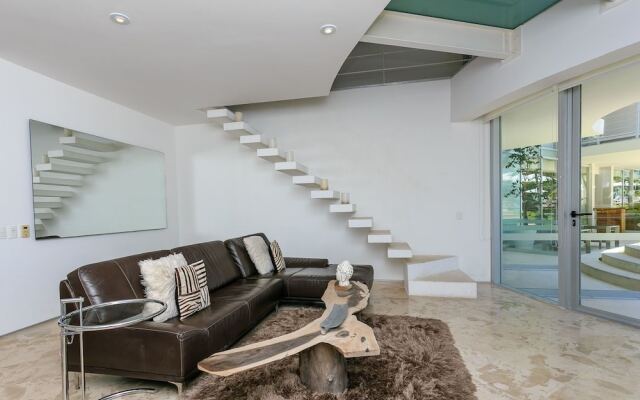 Magia by Riviera Rentals