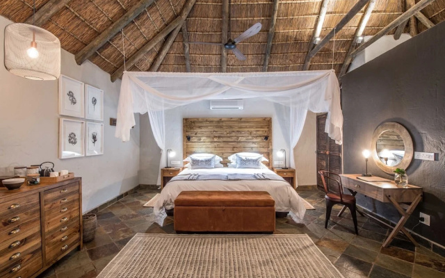 Inzolo Exclusive Game Lodge - фото 3