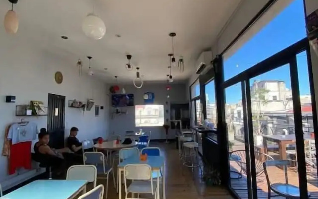 Parla Hostel