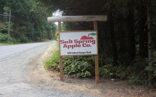B&B @ Salt Spring Apple Company
