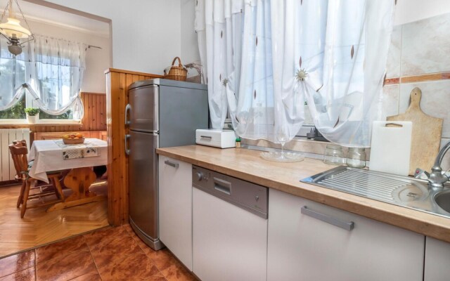 Nice Apartment in Skrljevo With 3 Bedrooms and Wifi