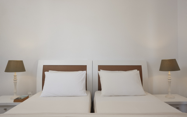 Anassa Mare Villas and Residences