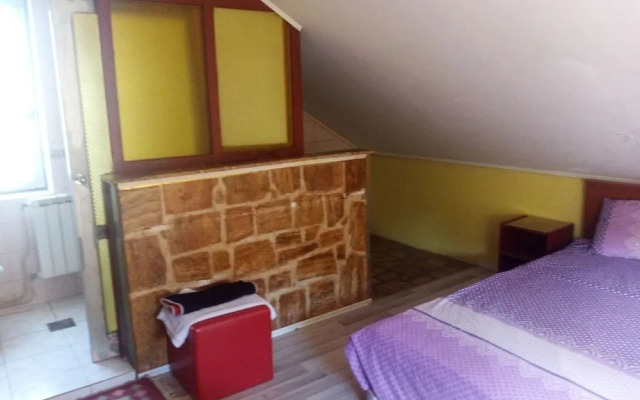 pink Hostel Mimi
