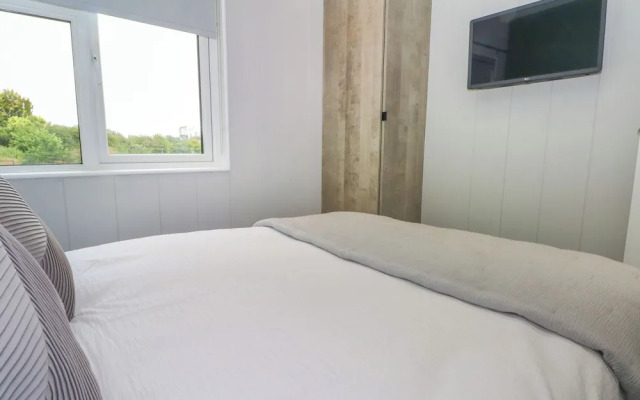 Sutton Fields Chalet