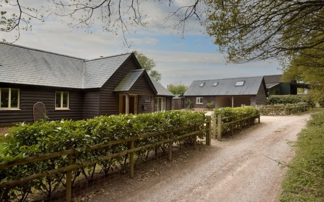 Farley Lodge
