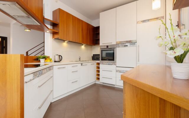 4-bedroom House in Warsaw by Renters