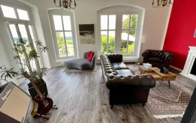 Hotel Und Restaurant Waldhaus