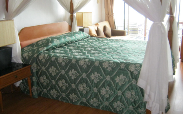 Orchid Hotel and Spa
