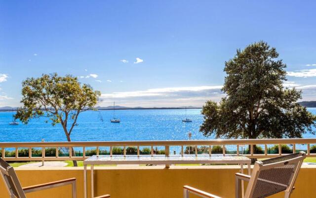 Whitesands, Unit 113/41-45 Shoal Bay Road