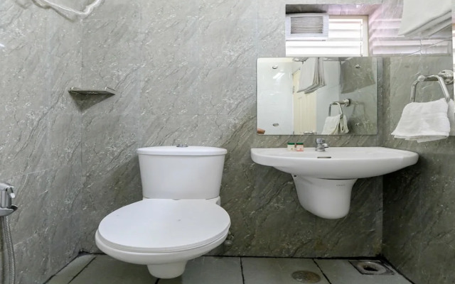 OYO Rooms 138 South Railway Station Extention