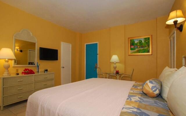 Lindbergh Bay Hotel and Villas