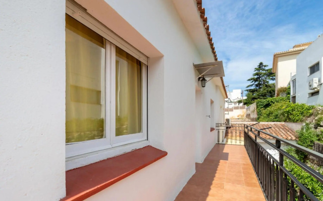 LA FARELLA 60 apartamento bien ubicado con balcón