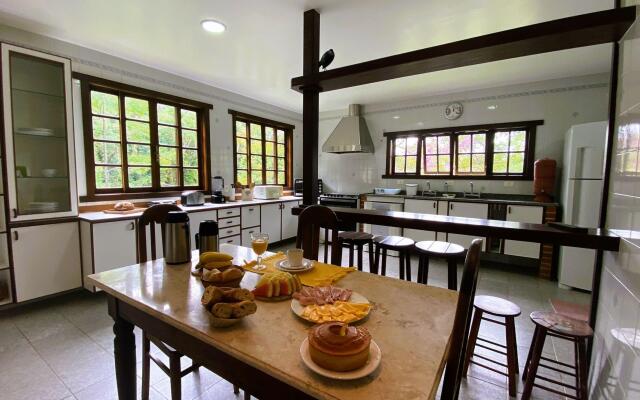 Casa Vargem Alegre, 4 quartos, piscina, gourmet e condomínio completo