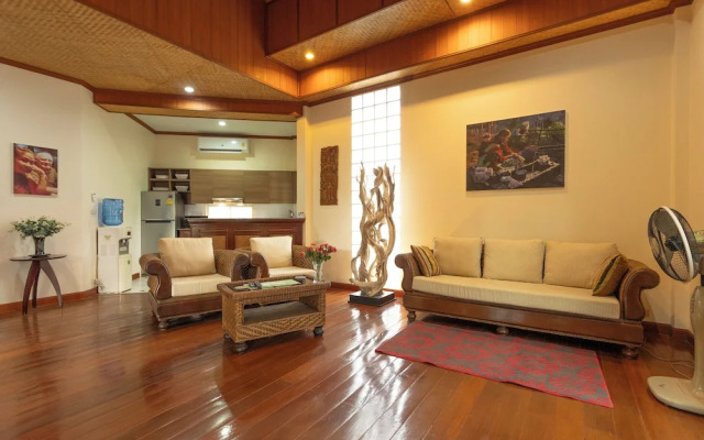 Thai-Style Villa with Charm V114